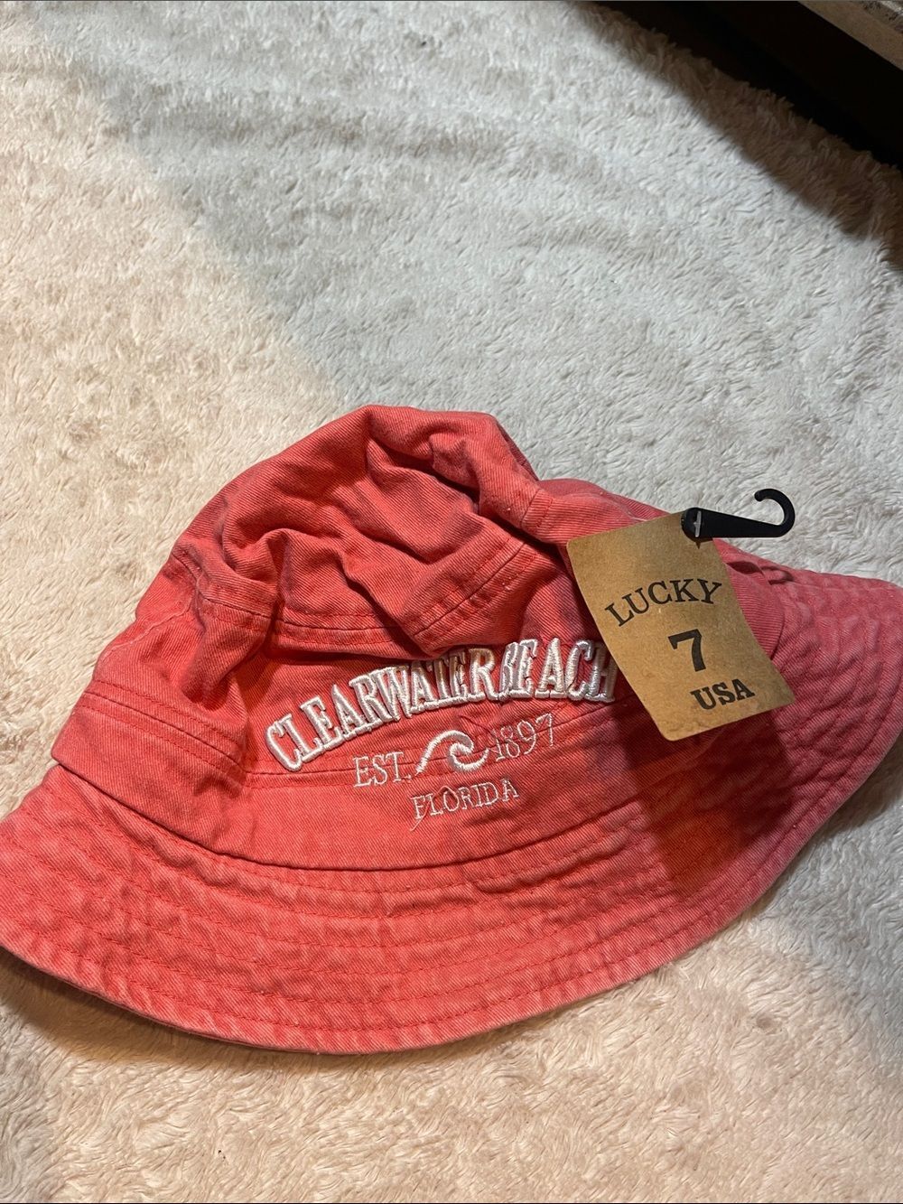 Lucky7 Clearwater Beach bucket hat, size large/extra large new with tag